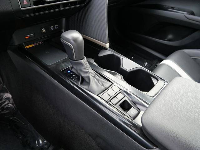 Certified 2025 Toyota Camry SE FWD image 18