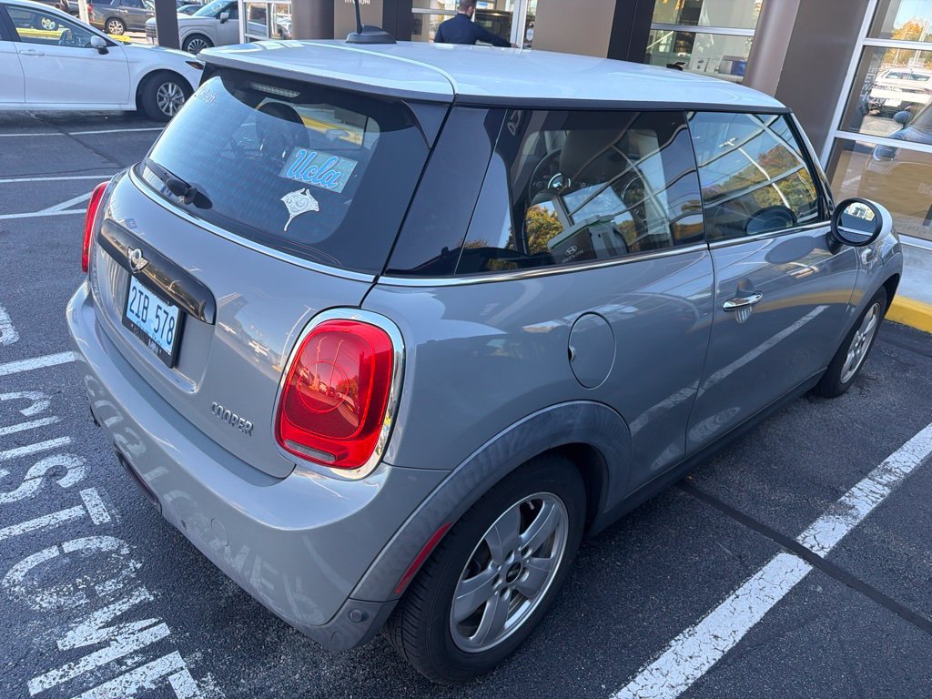 Used 2016 MINI Cooper 2-Door Hardtop FWD image 4