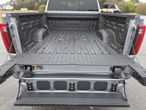 New 2026 GMC Sierra 2500 Denali w/ Denali Reserve Package AWD/4WD image 26