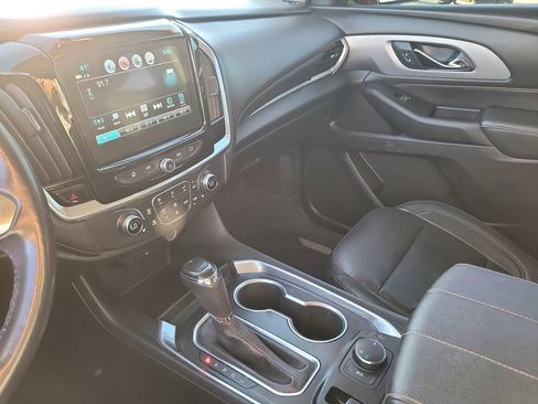 Used 2019 Chevrolet Traverse LT w/ LPO, Black Accent Package image 21