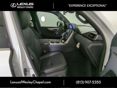 New 2025 Lexus LX 700h F Sport image 10