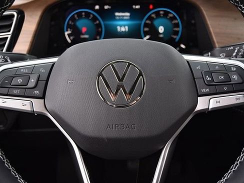 New 2026 Volkswagen Atlas SE image 18