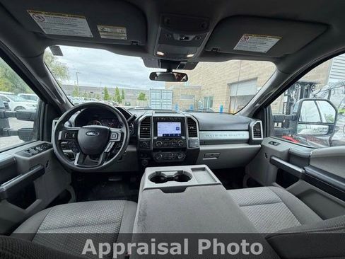 Used 2021 Ford F350 XLT w/ XLT Premium Package AWD/4WD image 15