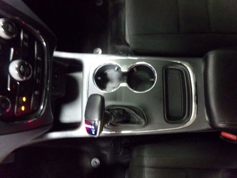 Used 2018 Dodge Durango SXT w/ 3rd Row Seating Group image 21