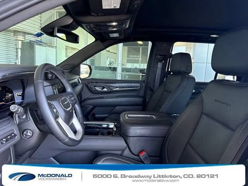 Used 2023 GMC Yukon Denali w/ LPO, Floor Liner Package AWD/4WD image 6
