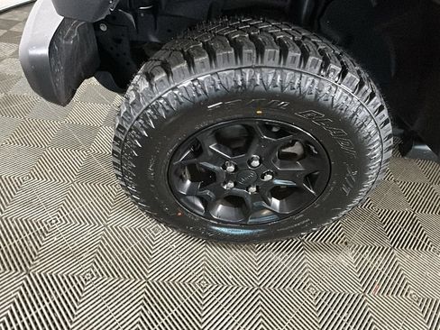 Used 2023 Jeep Wrangler Unlimited w/ Cold Weather Group AWD/4WD image 10