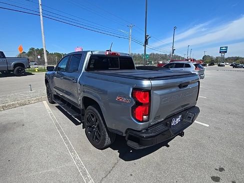 Used 2025 Chevrolet Colorado Z71 w/ Z71 Convenience Package 2 image 3