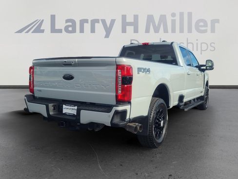 Certified 2025 Ford F350 Lariat w/ Black Appearance Package image 5