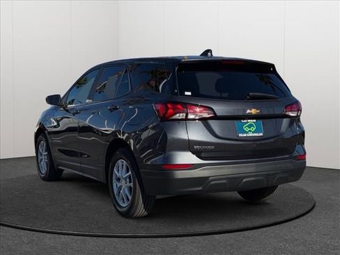 Certified 2022 Chevrolet Equinox LS w/ LS Convenience Package image 4