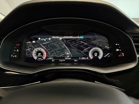 Used 2021 Audi Q7 3.0T Premium Plus w/ Executive Package image 3