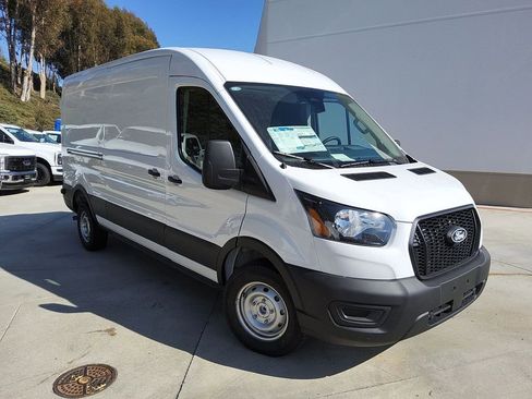 New 2026 Ford Transit 250 148 Medium Roof w/ Load Area Protection Package image 4