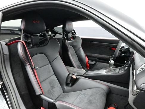 Certified 2016 Porsche Cayman GT4 RWD image 11