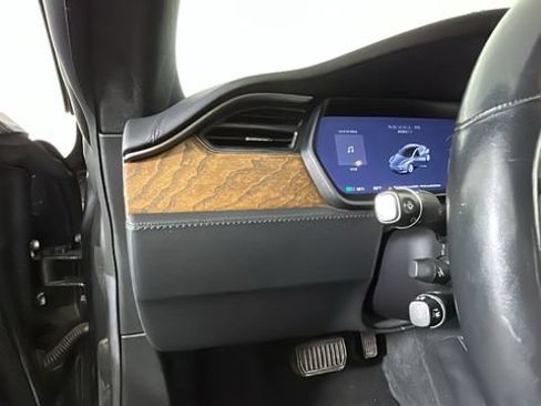 Used 2019 Tesla Model S 100D AWD/4WD image 18