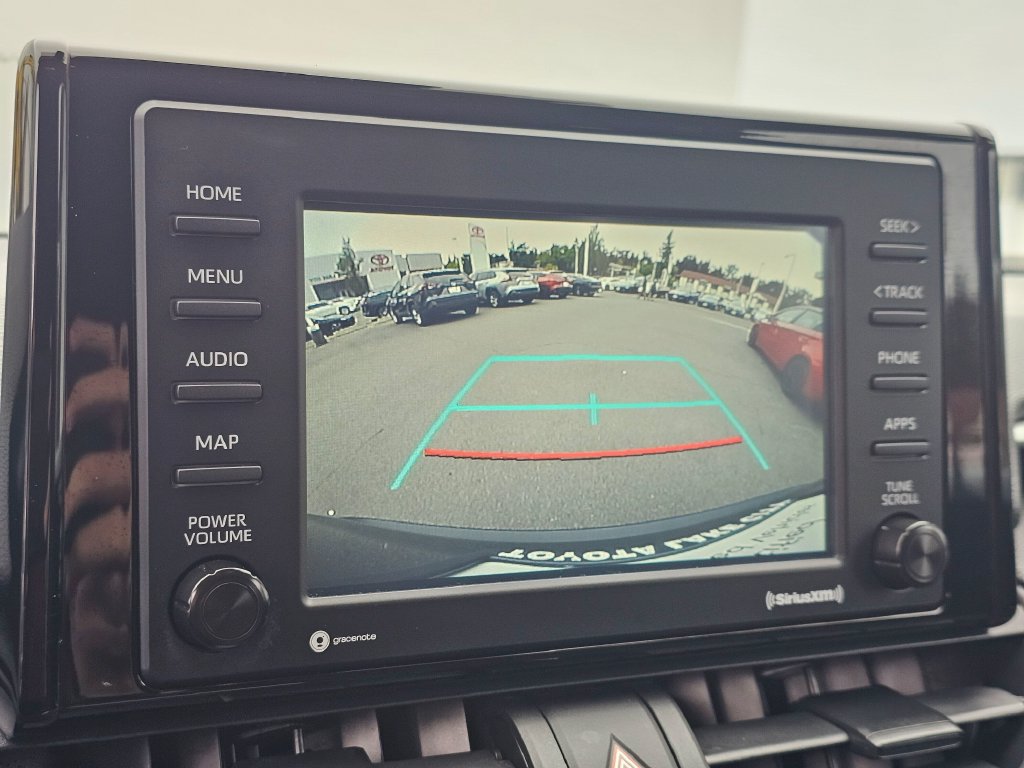 Certified 2021 Toyota RAV4 LE AWD/4WD image 26