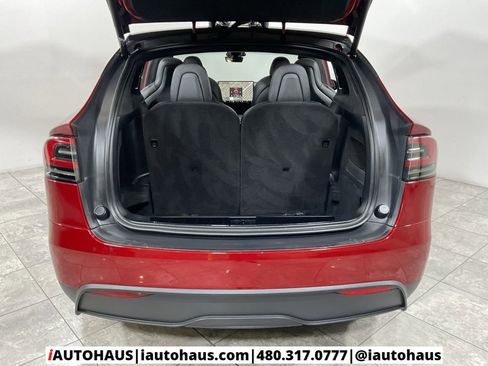 Used 2023 Tesla Model X Plaid image 10