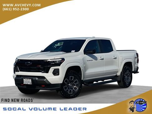Used 2025 Chevrolet Colorado Z71 w/ Z71 Convenience Package 2 image 1