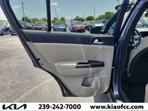 Certified 2022 Kia Sportage Nightfall Edition FWD image 13