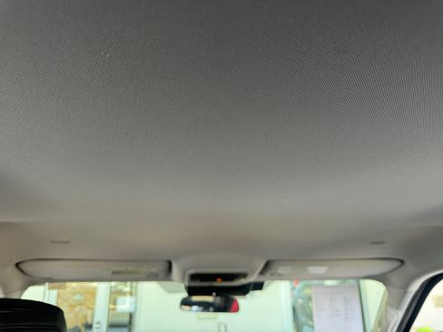 Used 2022 Toyota Tundra SR5 w/ SR5 Premium Package RWD image 33