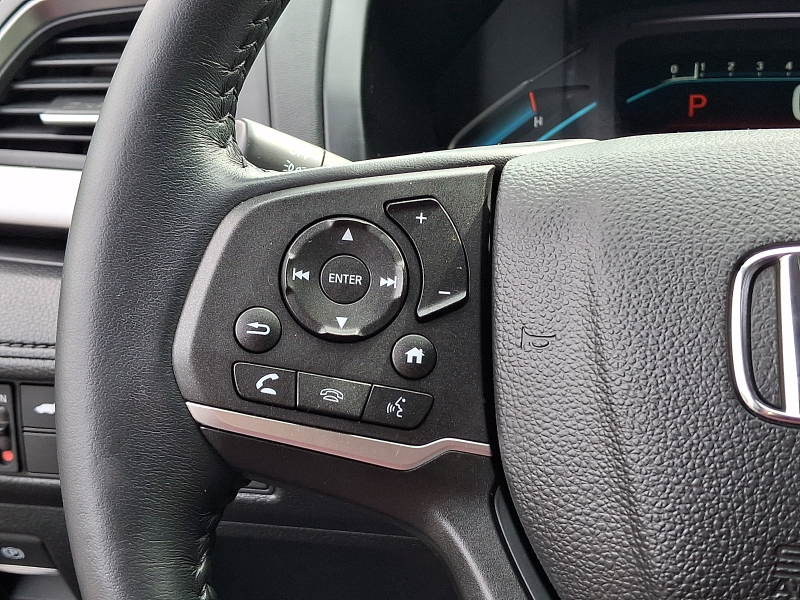 Used 2024 Honda Odyssey EX-L image 21