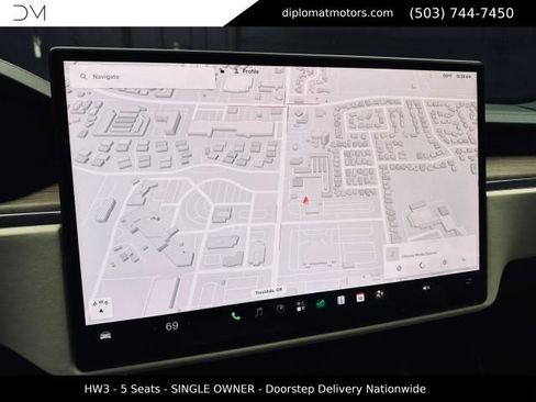 Used 2022 Tesla Model S AWD/4WD image 32