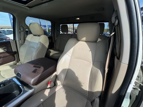Used 2017 RAM 1500 Laramie AWD/4WD image 14