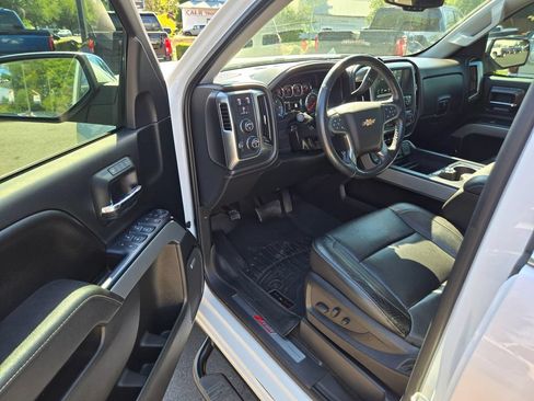 Used 2017 Chevrolet Silverado 1500 LTZ Z71 w/ LTZ Plus Package AWD/4WD image 20