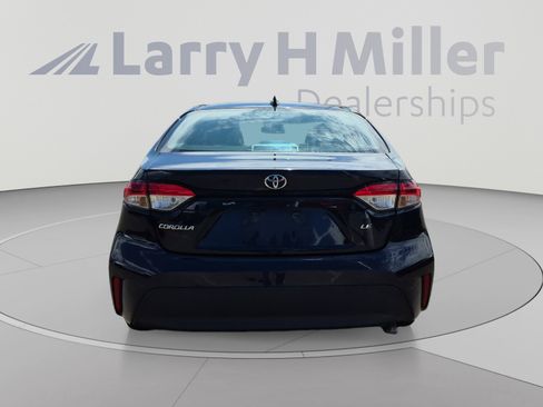 Used 2024 Toyota Corolla LE FWD image 4
