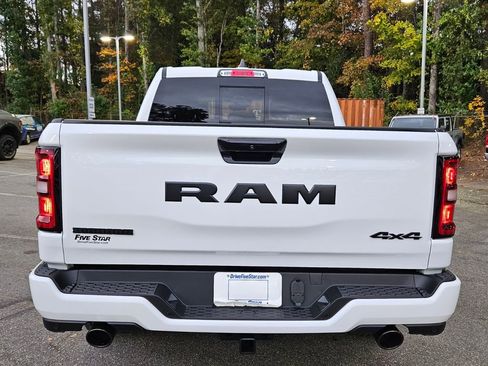 New 2026 RAM 1500 Big Horn AWD/4WD image 9