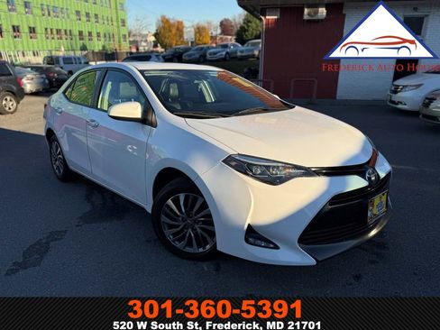 Used 2018 Toyota Corolla XLE image 1