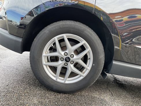 Used 2023 Ford Edge SEL image 12