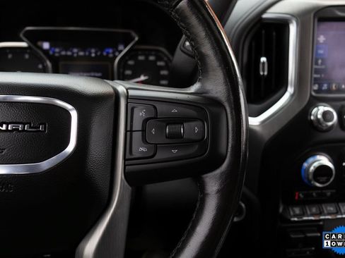 Used 2022 GMC Sierra 2500 Denali w/ Denali Black Diamond Edition AWD/4WD image 24