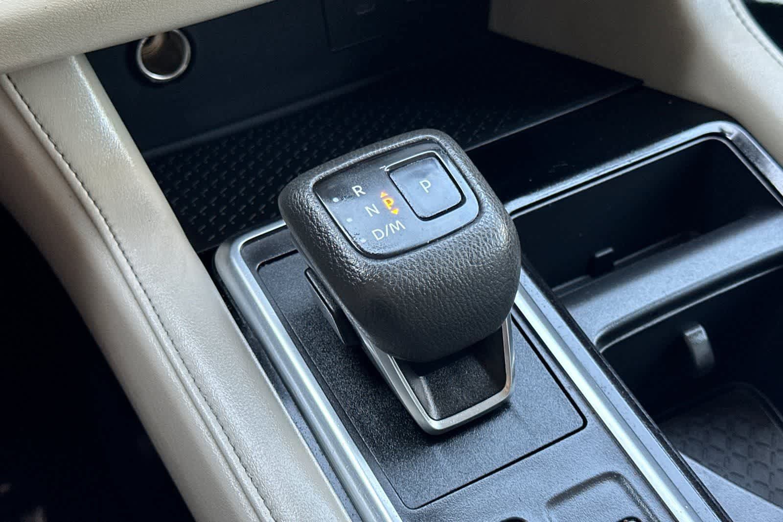 Certified 2022 Nissan Pathfinder SV FWD image 27