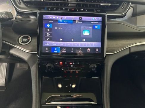 Used 2022 Jeep Grand Cherokee Limited 4xe w/ Luxury Tech Group II image 21