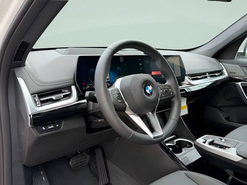 New 2026 BMW X1 xDrive28i w/ Technology Package AWD/4WD image 9