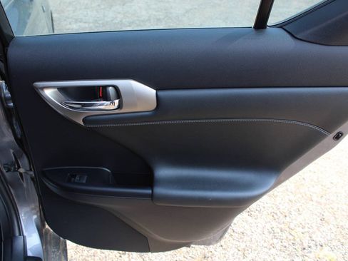 Used 2014 Lexus CT 200h w/ F Sport w/Nuluxe Interior FWD image 15