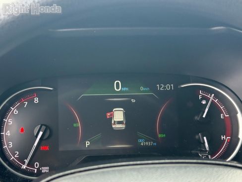 Used 2024 Toyota RAV4 XLE image 18