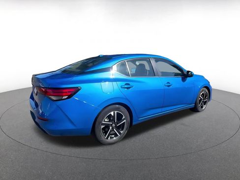 Used 2025 Nissan Sentra SV FWD image 14