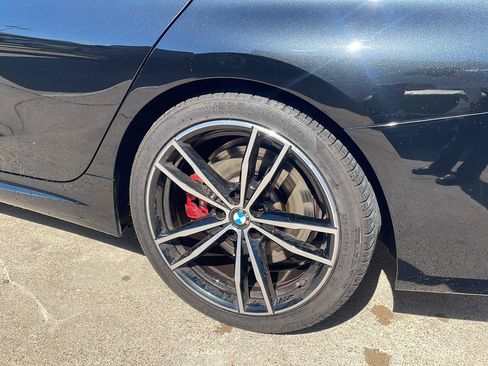 Used 2023 BMW 330i Sedan w/ M Sport Package RWD image 5