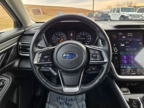 Used 2022 Subaru Outback Limited image 19