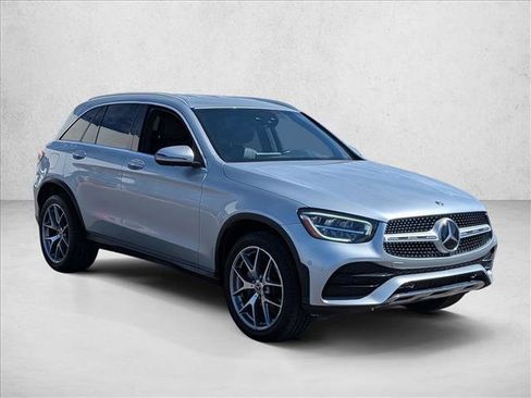 Used 2021 Mercedes-Benz GLC 300 image 3