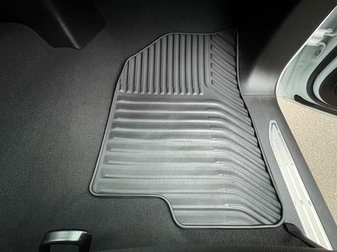 Used 2023 Chevrolet Silverado 2500 LT w/ Convenience Package image 30