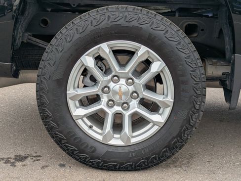 Certified 2025 Chevrolet Silverado 1500 LT AWD/4WD image 48