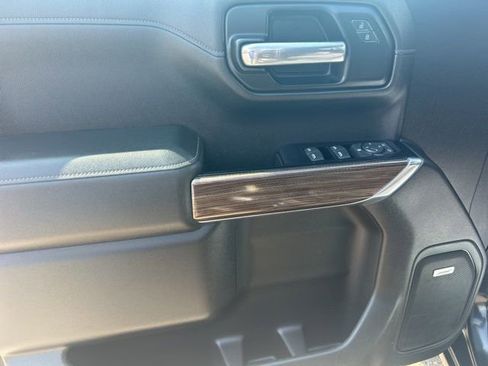 Used 2019 Chevrolet Silverado 1500 LT Trail Boss image 22