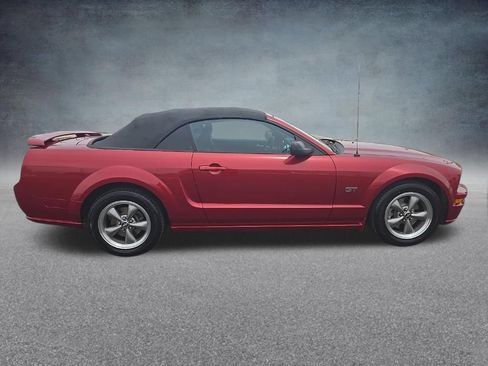 Used 2006 Ford Mustang GT Premium RWD image 2
