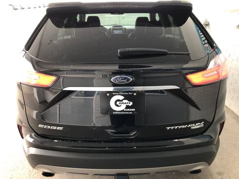 Used 2020 Ford Edge Titanium w/ Class II Trailer Tow Package image 7