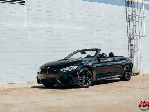 Used 2015 BMW M4 Convertible image 17
