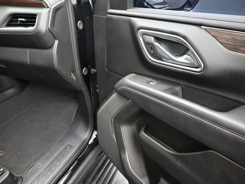 Used 2024 Chevrolet Tahoe High Country AWD/4WD image 26