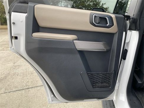 Used 2022 Ford Bronco Wildtrak image 39