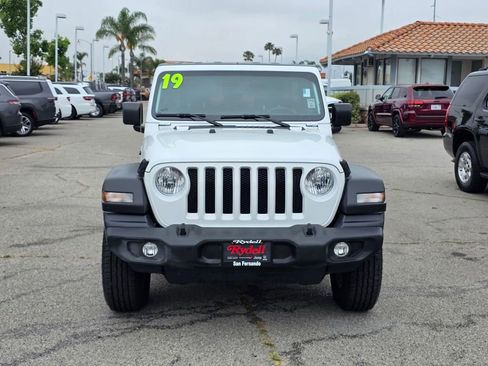 Used 2019 Jeep Wrangler Unlimited Sport S AWD/4WD image 2
