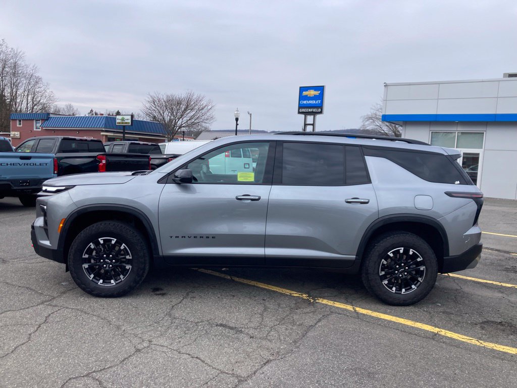 Used 2025 Chevrolet Traverse Z71 AWD/4WD image 23